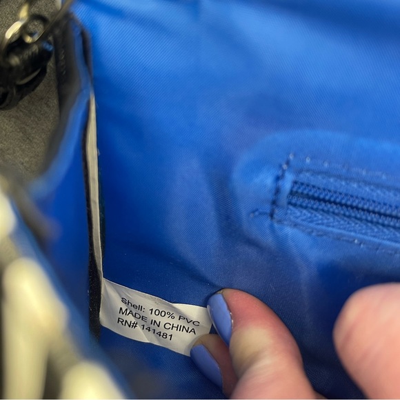 Cute black & white clutch with blue lining - Picture 2 of 5